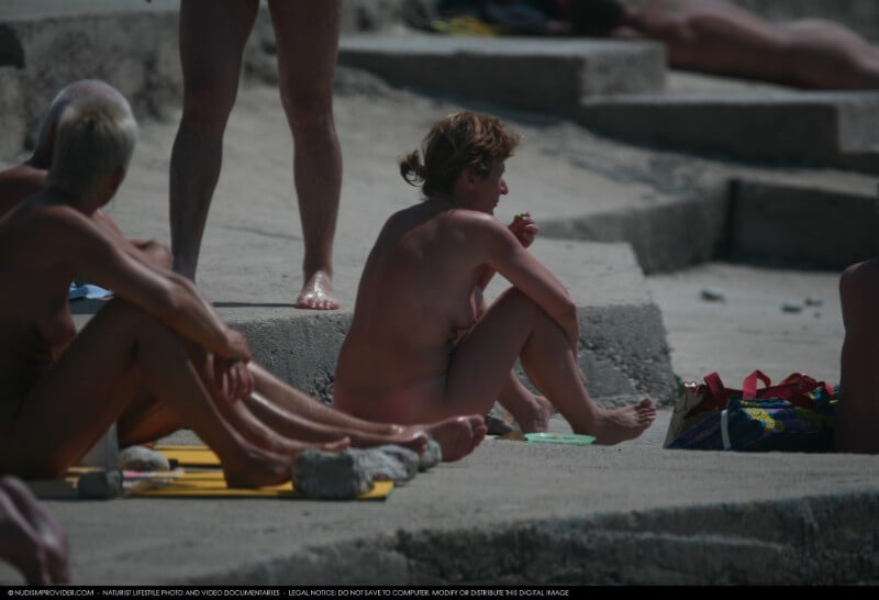 Nudist Rocky Family Angle gallery - Nudism has an ancient history