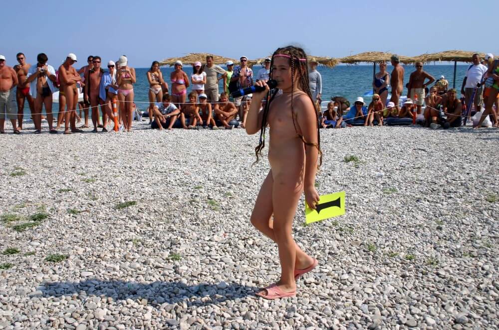 Naturist Mic Speech photos - Nudism is based on sincerity