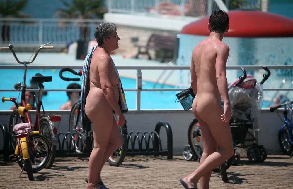 Sun-Soaked Sidewalk pics - The idea of being naked is good