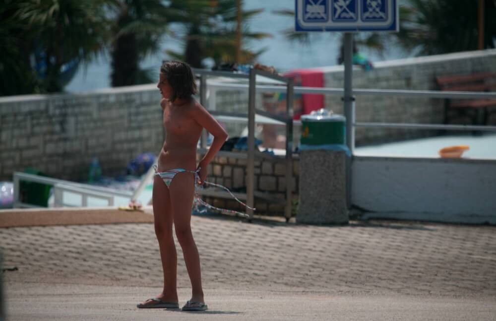 Naturist Pool Walkaround pics - It is a philosophy based on trust and respect for the naked body and nature