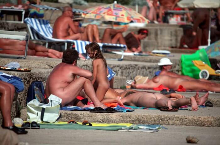 Passing Through Shores photo - Nudism strengthens friendships and mutual respect
