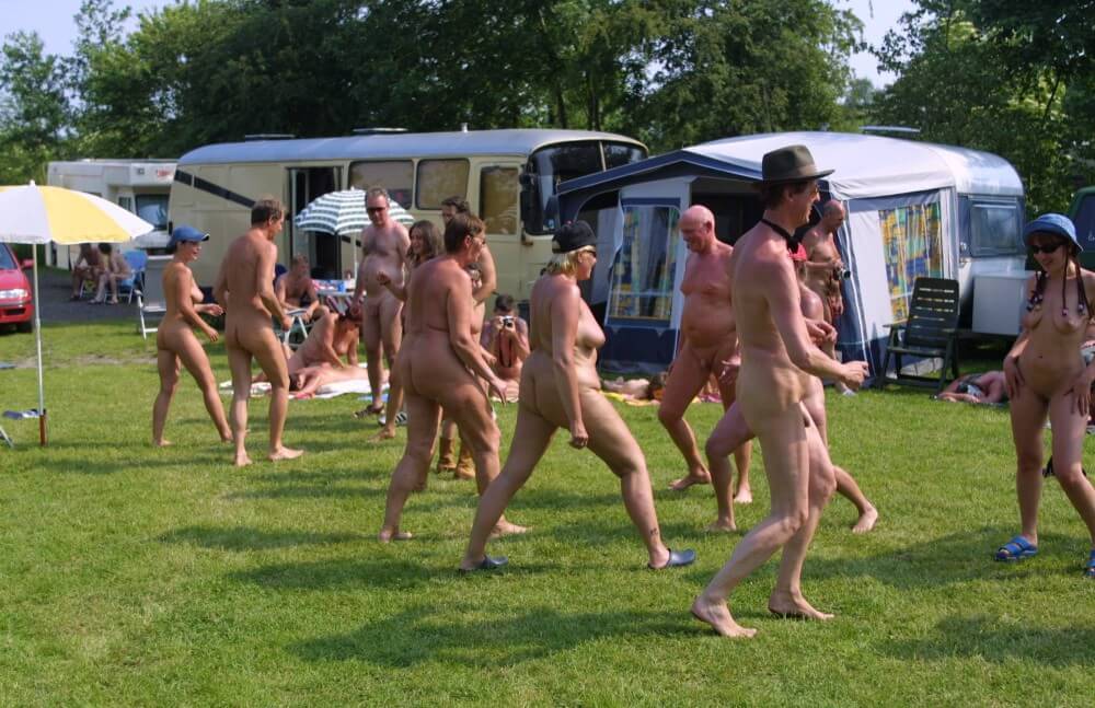 Holland Green Relaxations photos - The idea of being naked is good