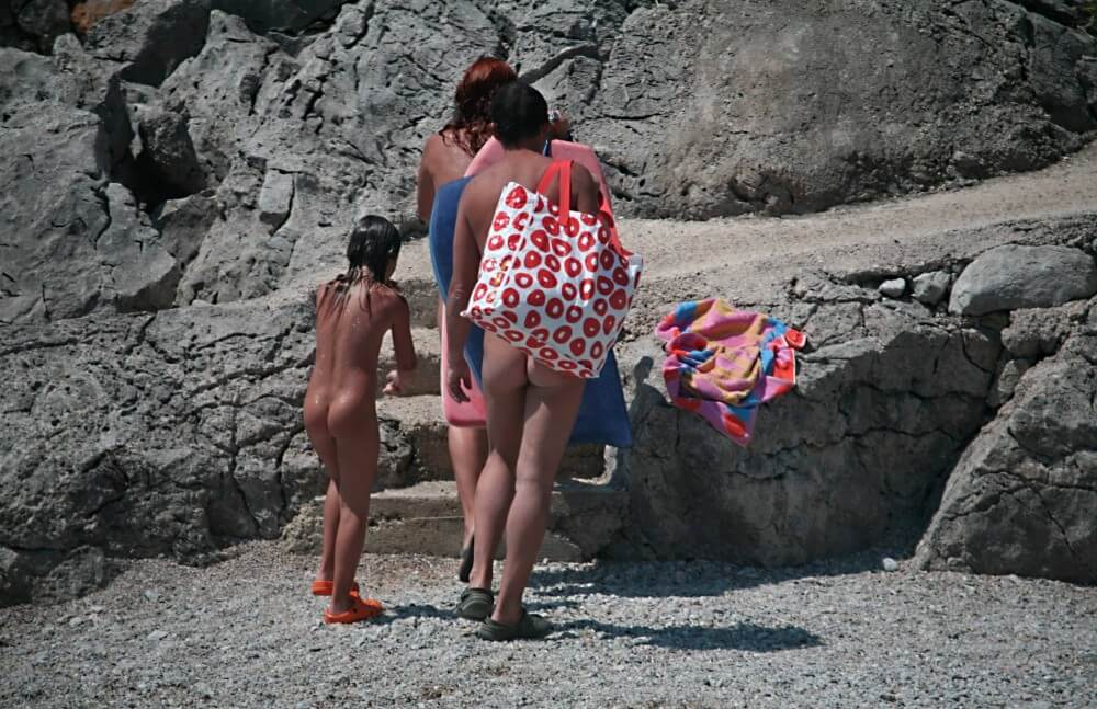 Calling To Go Home pics - There are festivals centered around the theme of nudity, such as Nudist Day