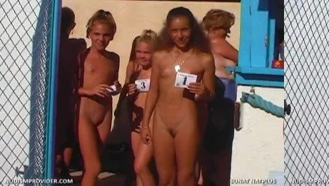 Junior Miss Pageant France 9 - Nudity is only possible among people