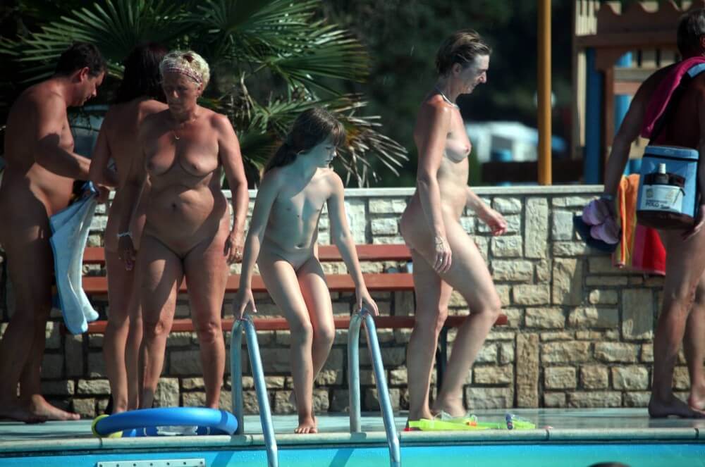 Naturist Pool Cleaning-Up pics - Getting rid of clothes
