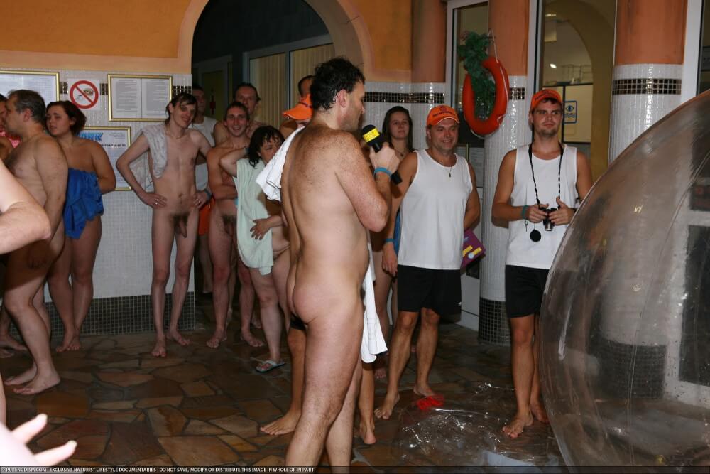 Naturism photo gallery # 56 - People who participate in nude recreation seek psychological comfort
