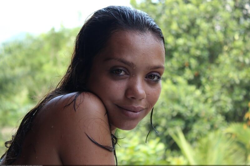 Tropical activities 1-25 gallery - Travel and tours incorporating elements of the naturist lifestyle