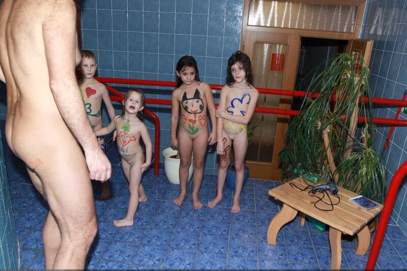 Aquatic Exercise Day photos - Naturist practices help us understand that the body is part of nature and its beauty
