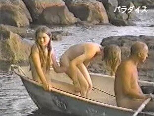 Karelian lake - The nudist community strives for tolerance