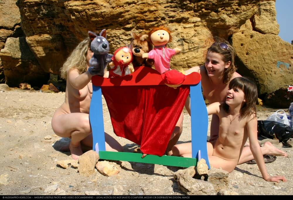 Premium Content # 33 - People seek unity with nature through naturist practices