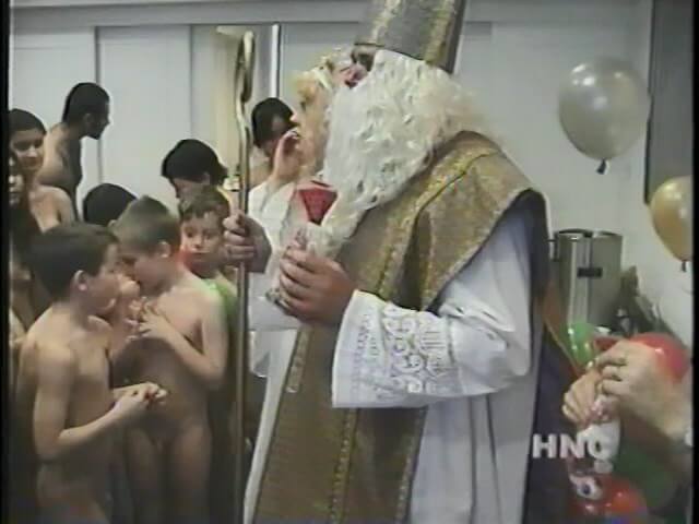Helios Natura: Grandmas Christmas Party - Nudism and naturism value harmony and balance